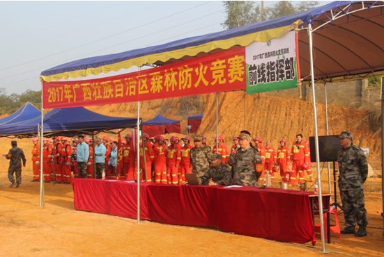 百色市森防指副指挥长、林业局局长蒋正辉前线指挥作战